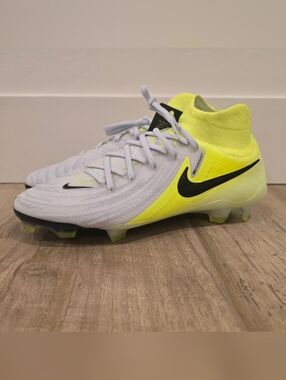 NIKE PHANTOM LUNA 2 ELITE FG SOCCER CLEATS